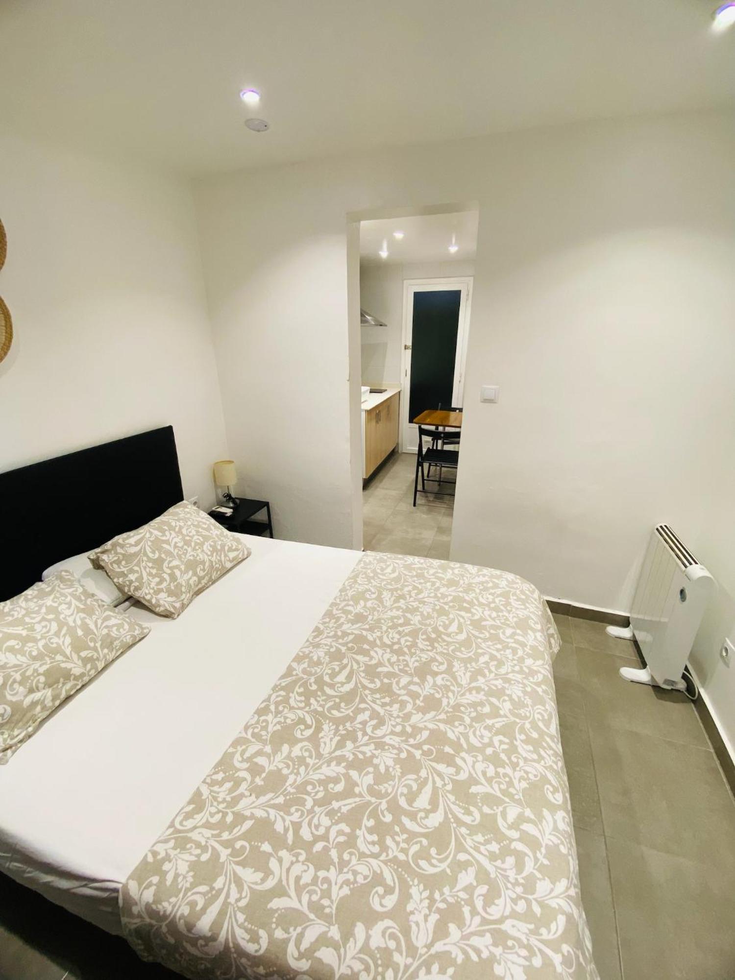 Apartamentos Con Bano Privado Frente Al Metro L5 Barcelona-Hospitalet L'Hospitalet de Llobregat Exterior foto
