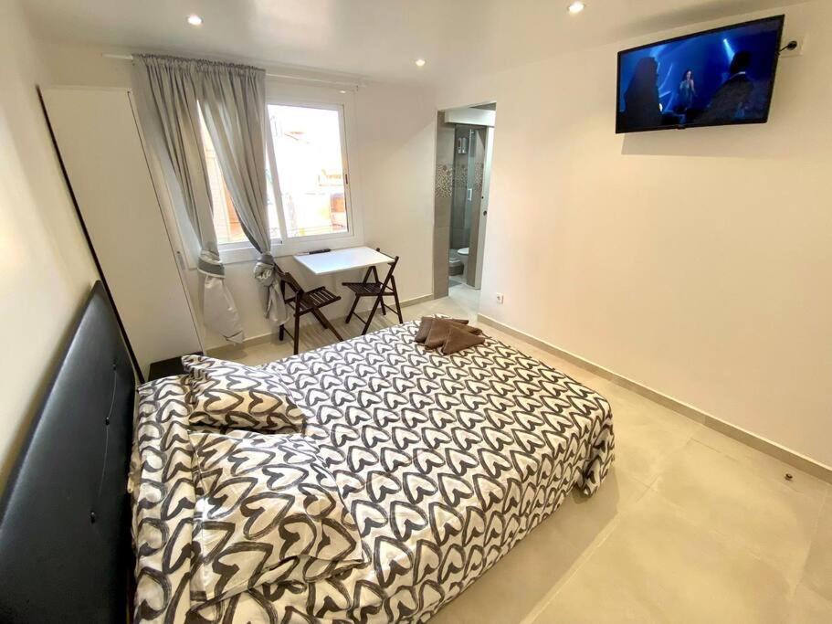 Apartamentos Con Bano Privado Frente Al Metro L5 Barcelona-Hospitalet L'Hospitalet de Llobregat Exterior foto